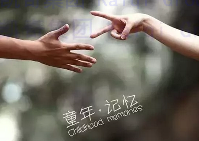 池塘边的榕树上，知了在声声叫着夏天.png